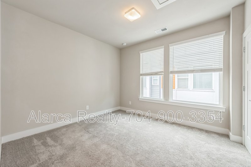 For Rent: 1311 Millpark Lane #13, Charlotte, NC 28203 property image