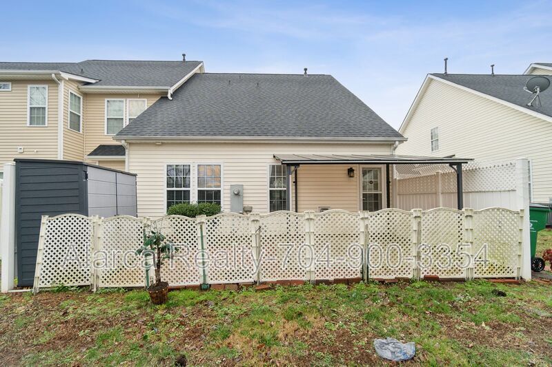 For Rent: 4218 Amherst Villa Ct Charlotte NC 28273 property image