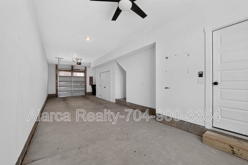 For Rent: 5018 Tiny Ln Charlotte NC 28203 property image