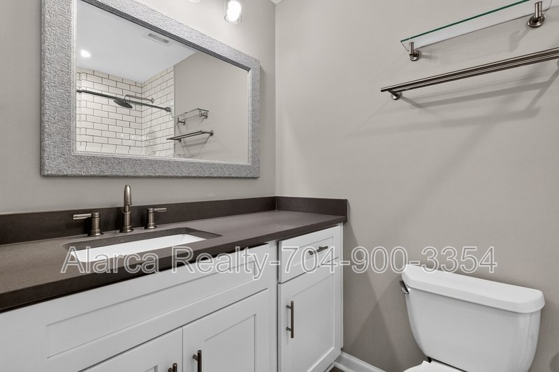 For Rent: 333 Circle Ave #R Charlotte NC 28207 property image