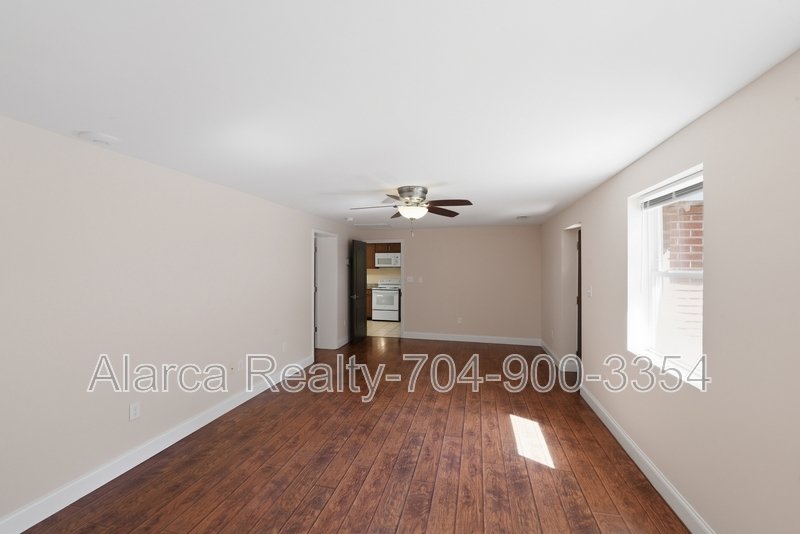 For Rent: 1542 Monument Ave Gastonia NC 28052 property image