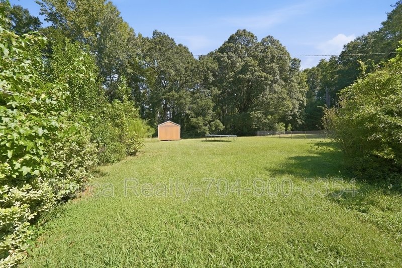 For Rent: 1542 Monument Ave Gastonia NC 28052 property image