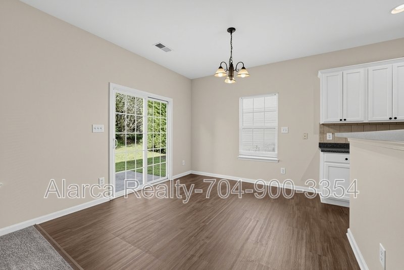For Rent: 9926 Barrands Ln Charlotte NC 28278 property image