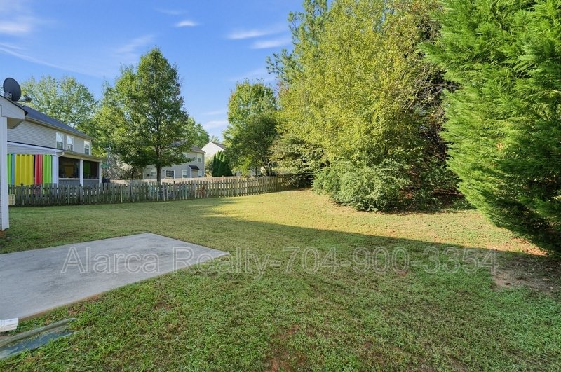 For Rent: 9926 Barrands Ln Charlotte NC 28278 property image