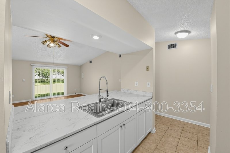 For rent: 2535 Nickelridge Ct, Charlotte NC 28273 property image