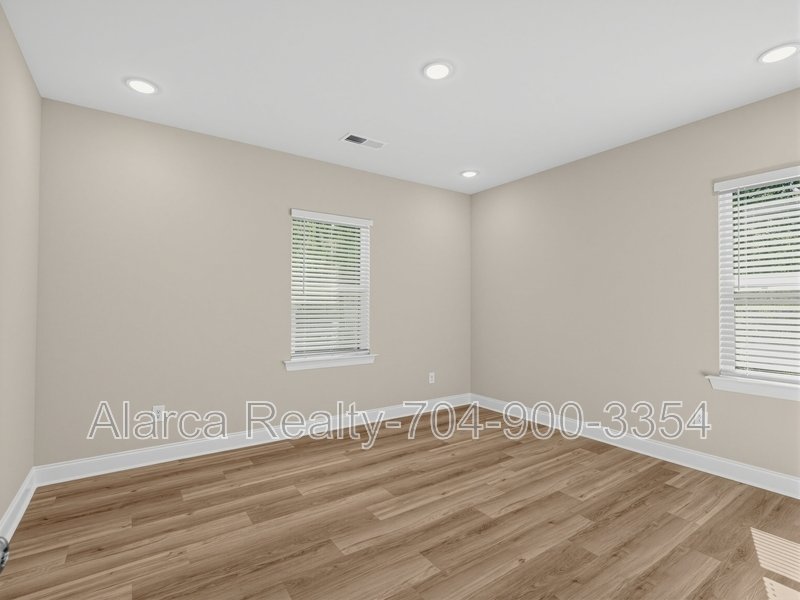 For Rent: 438 Weathers Creek Rd Troutman NC 28166 property image