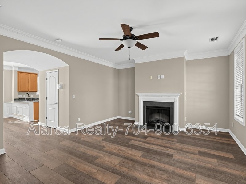 For Rent: 11410 Potters Row Cornelius, NC 28031 property image