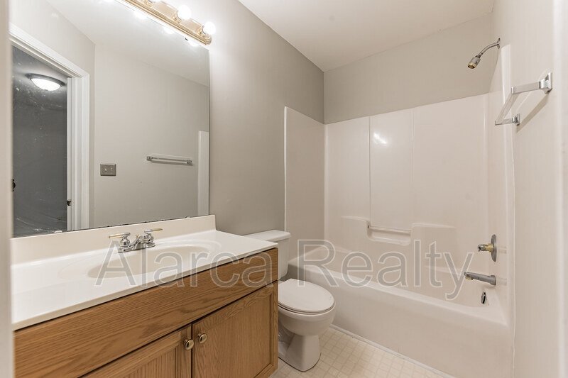 For Rent: 1285 E Woodlawn Rd Charlotte NC 28209 property image